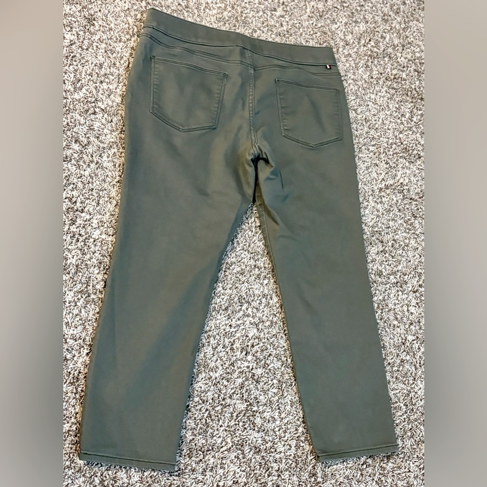 Ladies Tommy Hilfiger - Olive Green Pants - Size 14 - Picture 2 of 5